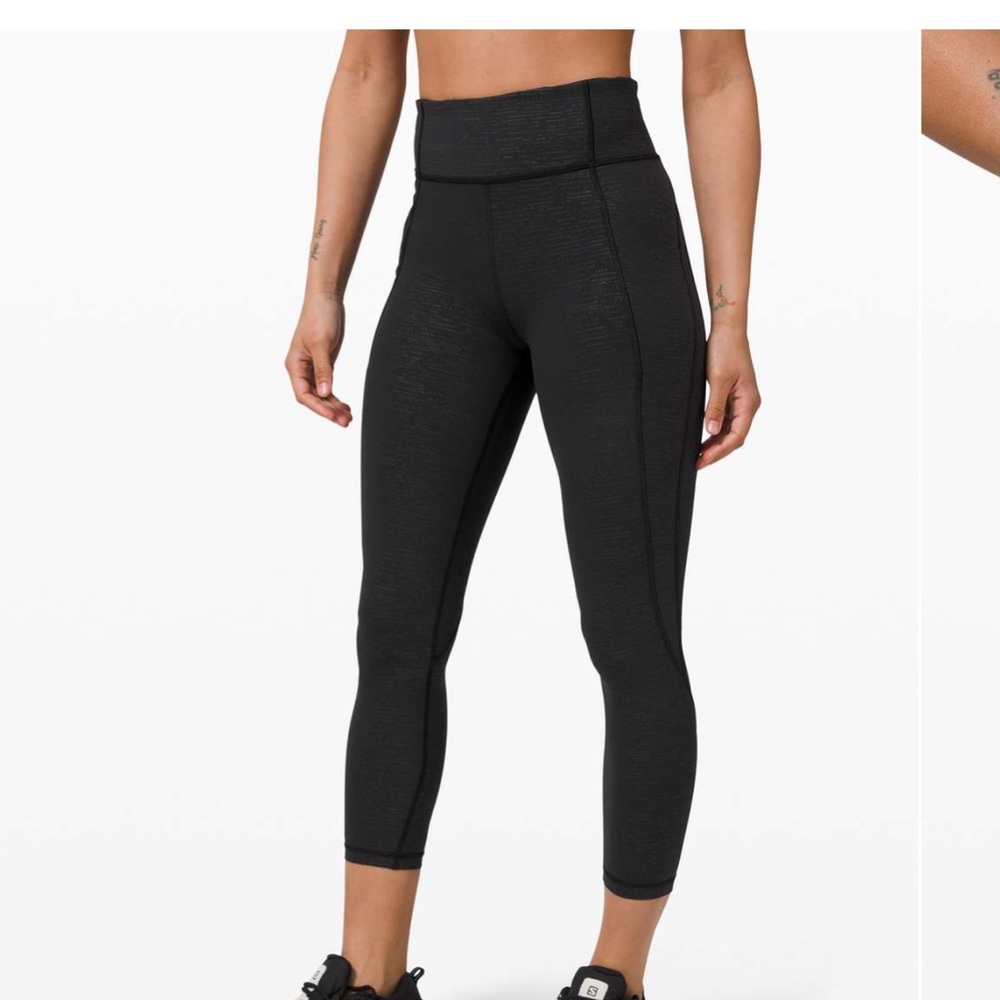 Lululemon time to sweat crop